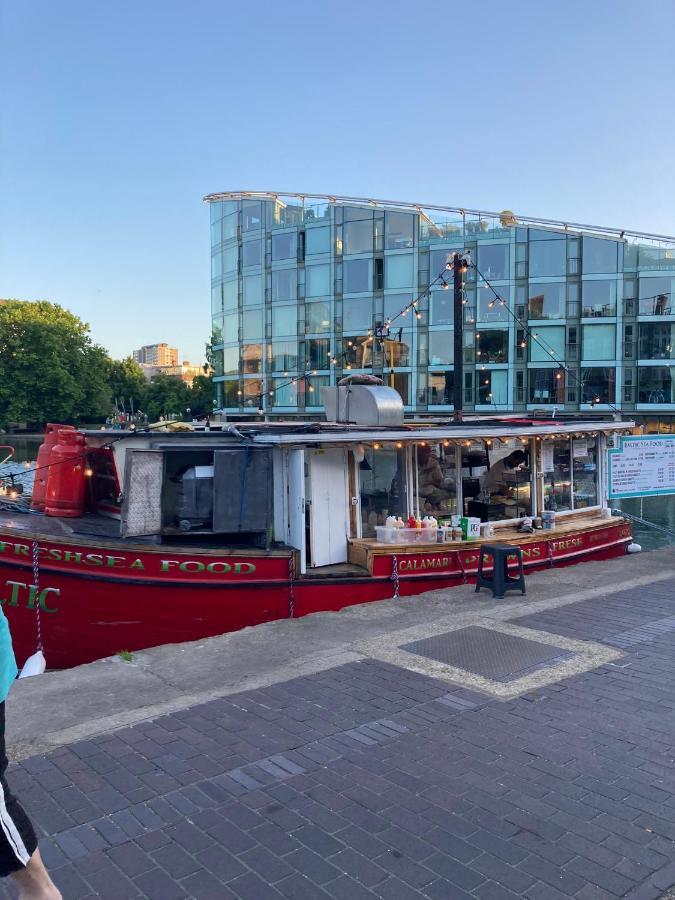Canal View 1 Bed Apartment In Zone 1 London Eksteriør bilde
